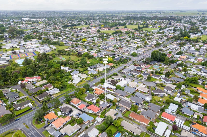 120A Clarkin Road, Fairfield, Hamilton - Carousel 13