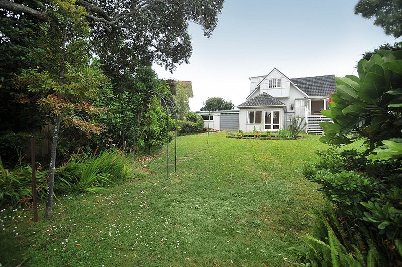 31 Selwyn Avenue, Mission Bay, Auckland - Carousel 17