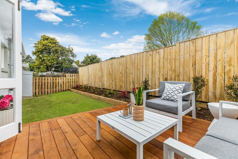 2/25 Woodward Avenue, Mangere Bridge, Auckland - Carousel 2