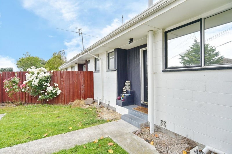 4/58 Epsom Road, Sockburn, Christchurch - Carousel 1