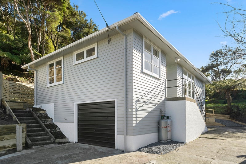 77 Bird Grove, Stokes Valley, Lower Hutt - Carousel 1