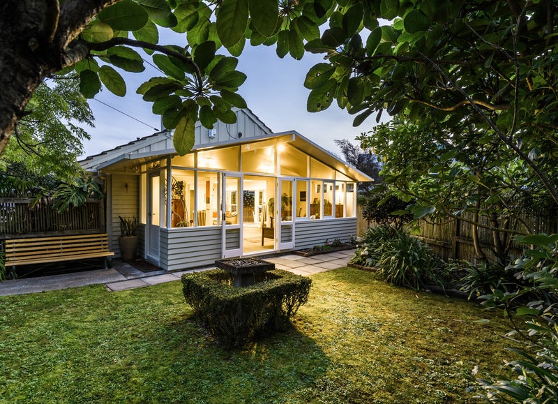 5 Elstree Avenue, Glen Innes, Auckland - Carousel 1
