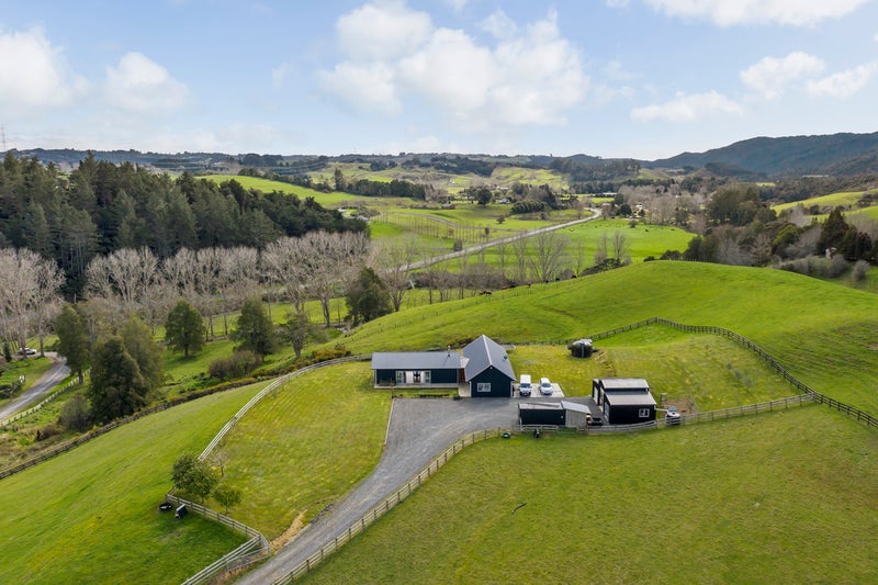 23 Caitcheon Road, Papakura - Carousel 1