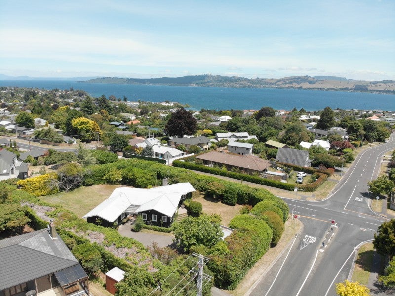 77 Shepherd Road, Waipahihi, Taupō - Carousel 21