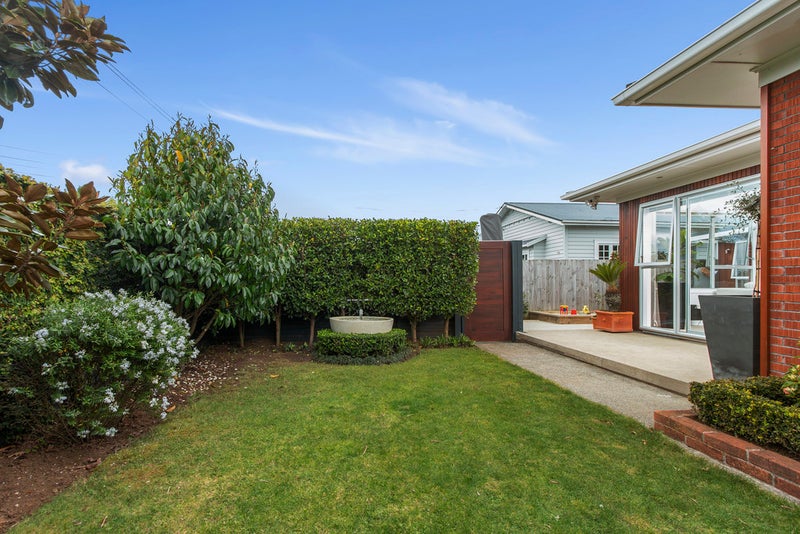 43A Amaru ROAD, One Tree Hill, Auckland - Carousel 2