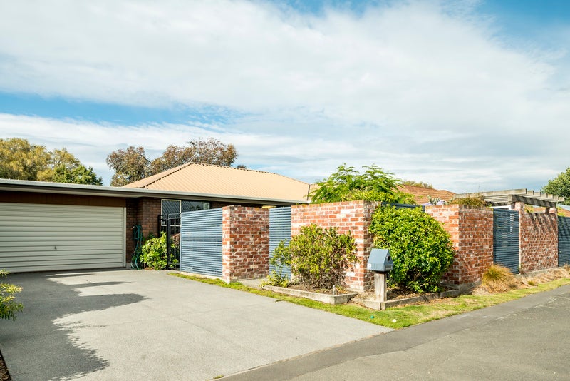 17B Sheraton Place, Redwood, Christchurch - Carousel 1