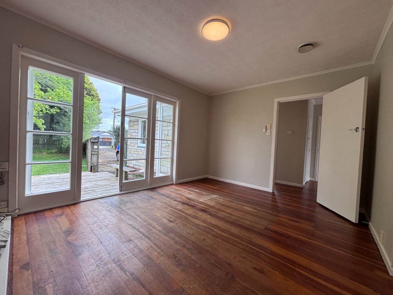 1/14 Metcalfe Road, Ranui, Auckland - Carousel 2