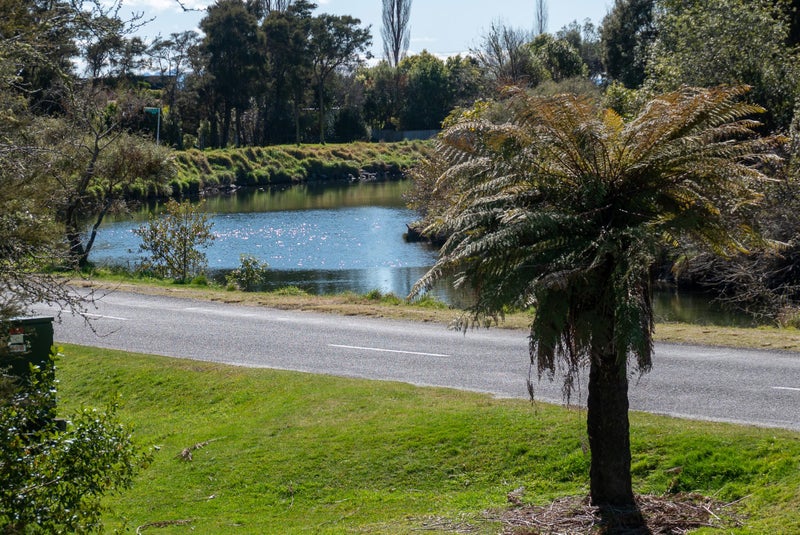 19 Te Heuheu Parade, TAURANGA TAUPO, TURANGI - Carousel 1