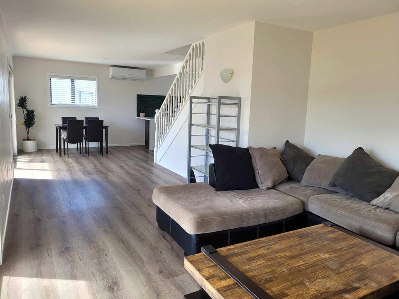 38 Holiday Road, Stanmore Bay, Whangaparaoa - Carousel 2