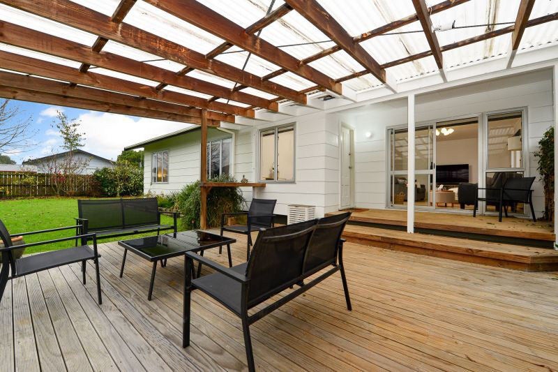 9 Frost Place, Pukete, Hamilton - Carousel 2