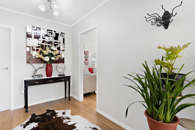 1/378 Glenfield Road, Glenfield, Auckland - Carousel 1