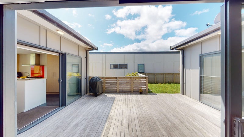 35 Red Beech Avenue, Woodridge, Wellington - Carousel 19