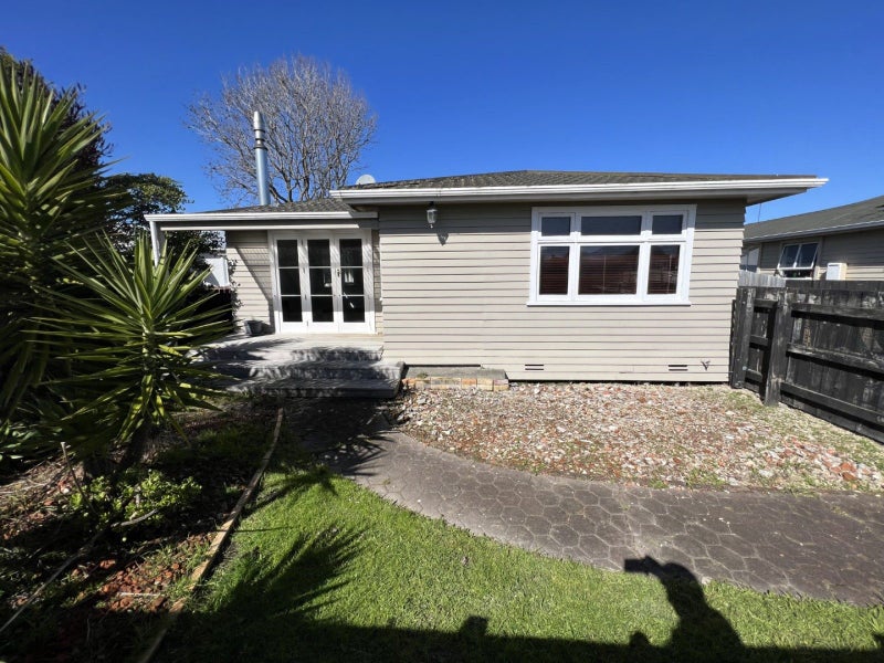20 Haydon Street, Roslyn, Palmerston North - Carousel 1