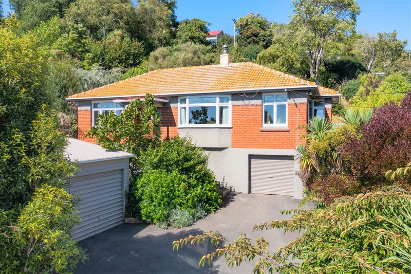 16 Shandon Street, Roseneath, Dunedin - Carousel 2