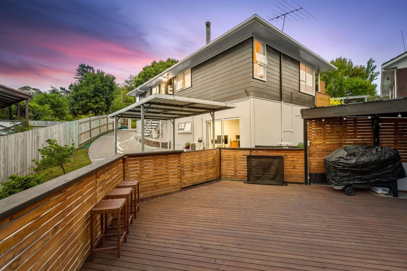 92 Reynella Drive, Massey, Auckland - Carousel 2