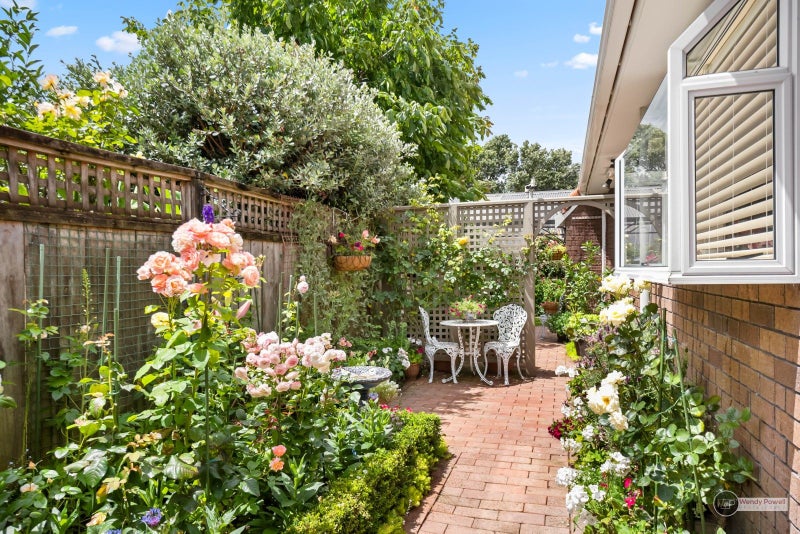 1A Thornycroft Avenue, Epuni, Lower Hutt - Carousel 2