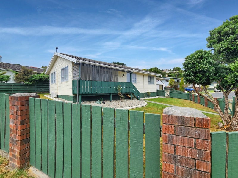 214 Major Drive, Kelson, Lower Hutt - Carousel 15