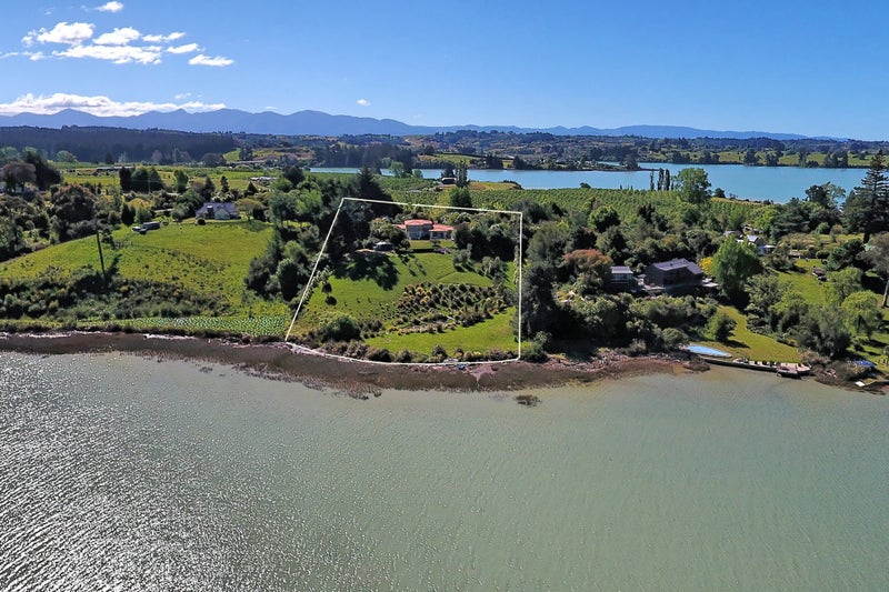 112 Bronte Road East, Bronte - Carousel 1