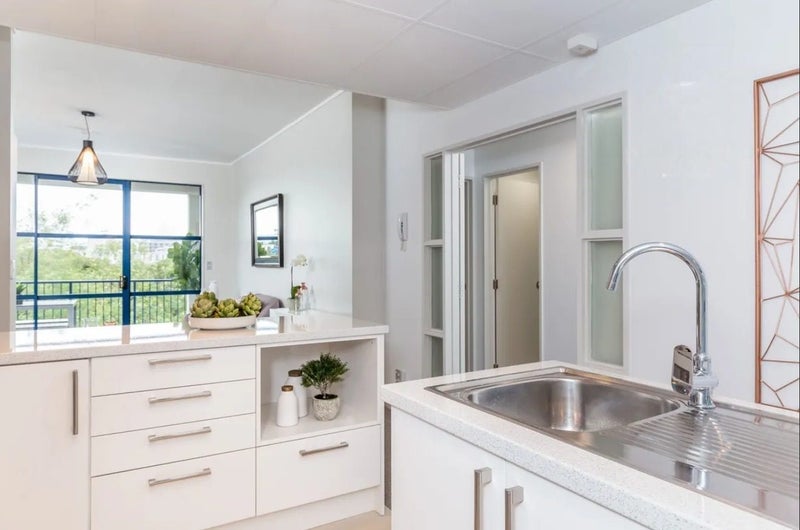 E5/19 Fleet Street, Eden Terrace, Auckland - Carousel 2