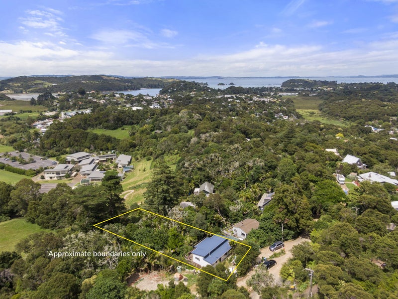 21 Taraire Street, Ostend, Waiheke Island - Carousel 18