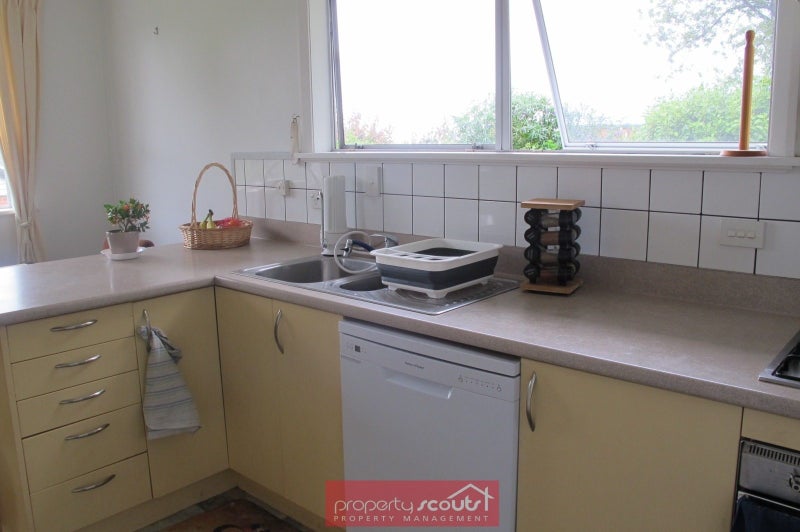 2 Turnbull Street, Brockville, Dunedin - Carousel 8