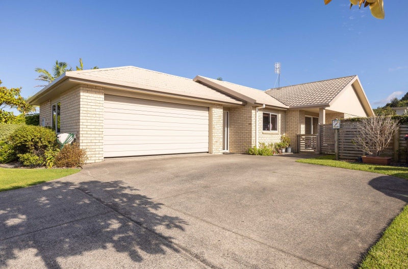 2/100 Millers Road, Brookfield, Tauranga - Carousel 1