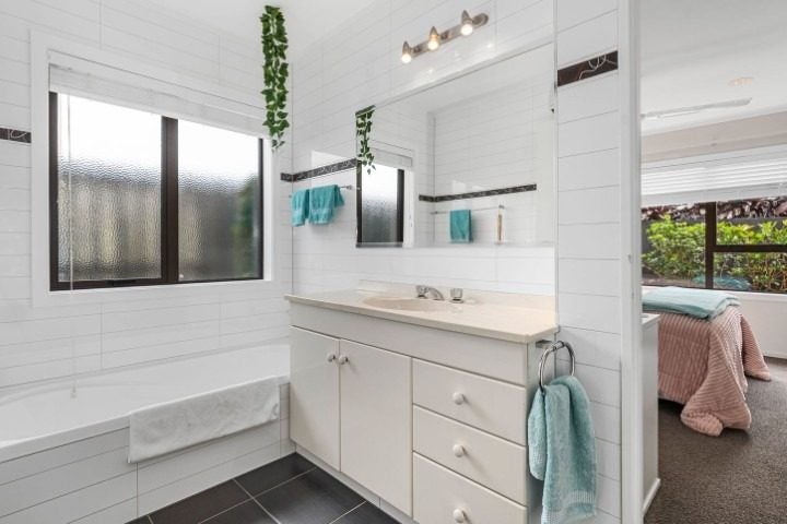 3B Percival Avenue, Matua, Tauranga - Carousel 13