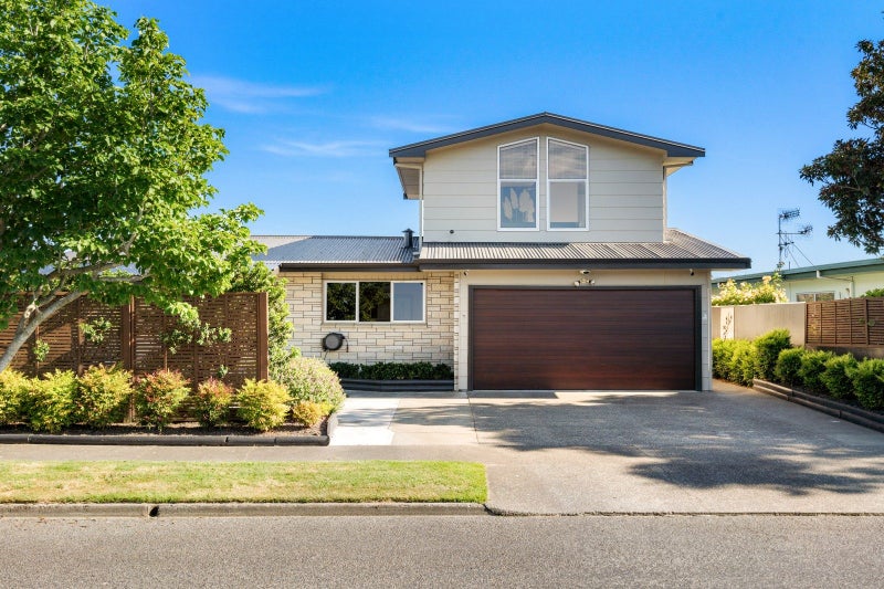 20 Roskilda Crescent, Taradale, Napier - Carousel 2