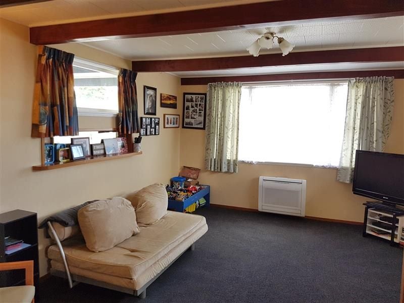 8 Ajax Place, Highbury, Palmerston North - Carousel 2