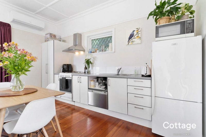 94 Derwent Street, Island Bay, Wellington - Carousel 2