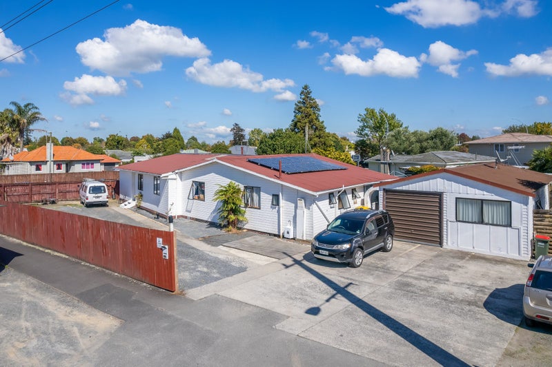 281 Dey Street, Hamilton East, Hamilton - Carousel 2