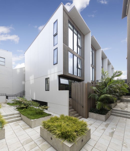13/6 Waima Street, Grey Lynn, Auckland - Carousel 2