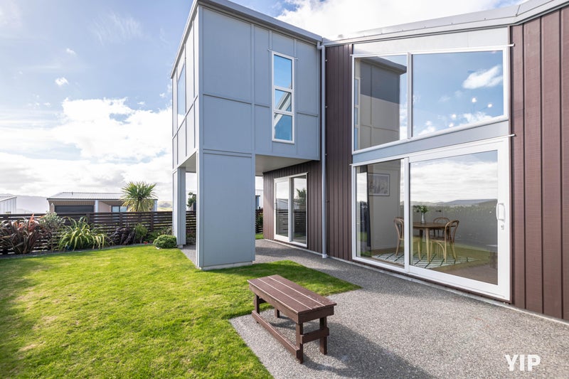 68 Cedarwood Street, Woodridge, Wellington - Carousel 2