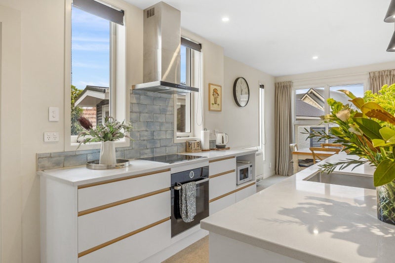 11 Belgrave Crescent, Kaikorai, Dunedin - Carousel 2