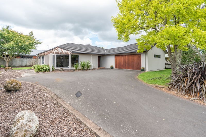 15 Fendalton Drive, Rototuna, Hamilton - Carousel 29