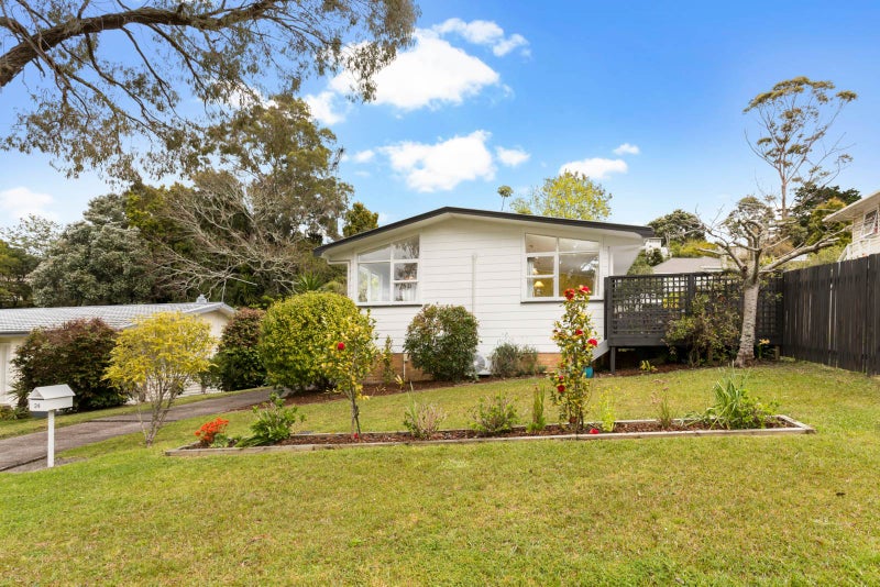 24 Sequoia Place, Sunnynook, Auckland - Carousel 1