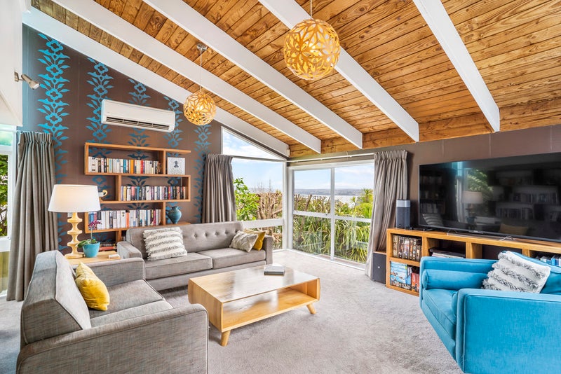 28 Hadfield Street, Beach Haven, Auckland - Carousel 2