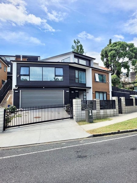 60A Reihana Street, Orakei, Auckland - Carousel 1