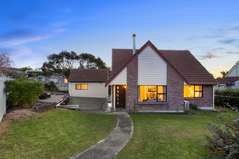 1/3 Gilshennan Valley, Red Beach, Whangaparāoa - Carousel 1