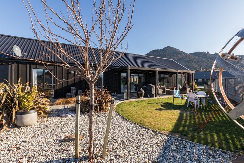 30 Marbleleaf Lane, Albert Town, Wanaka - Carousel 17