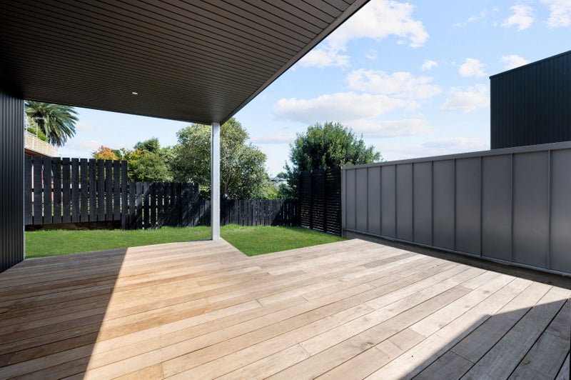 16 Ridout Street, Maeroa, Hamilton - Carousel 13