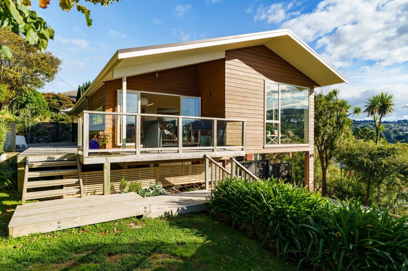 5 Northview Crescent, Belleknowes, Dunedin - Carousel 1