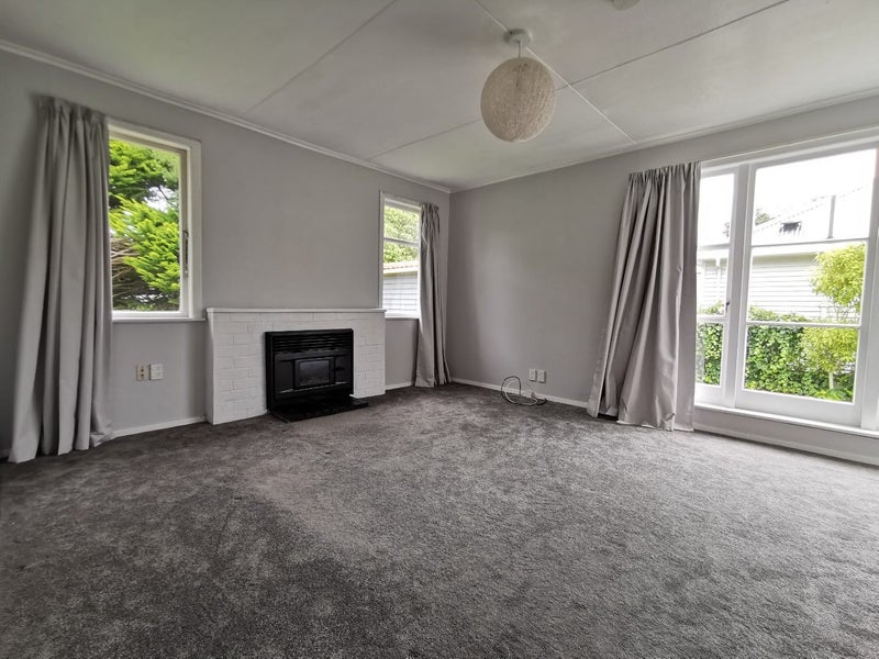 8 Heath Street, Wainuiomata, Lower Hutt - Carousel 2