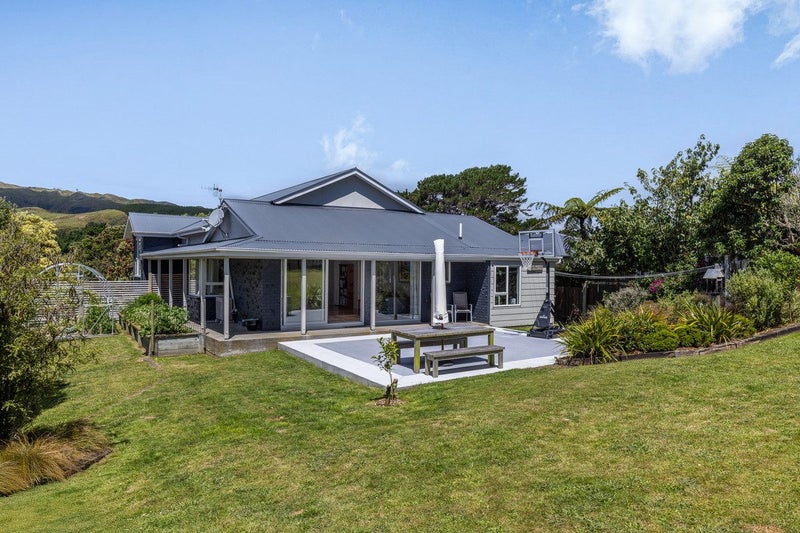 102 Rawhiti Road, Pukerua Bay, Porirua - Carousel 2