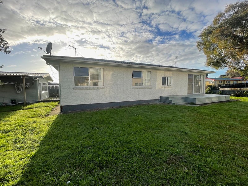 18 Orly Avenue, Mangere, Auckland - Carousel 1