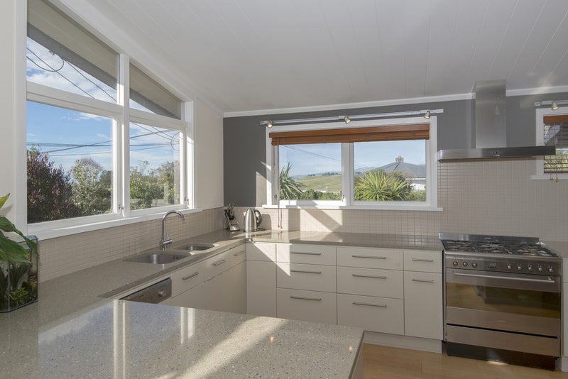 44 Taylors Mistake Road, Scarborough, Christchurch - Carousel 2