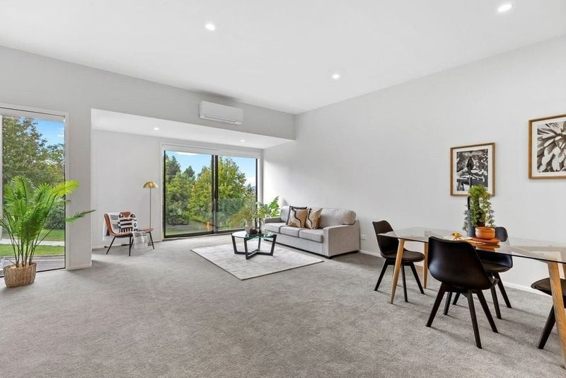 12 Westmorland Rise, Bethlehem, Tauranga - Carousel 1