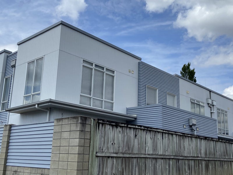 2/22 Dawson Street, Hamilton East, Hamilton - Carousel 2