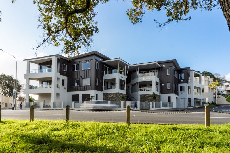 4/1 Vale Road, Riverside, Whangarei - Carousel 1