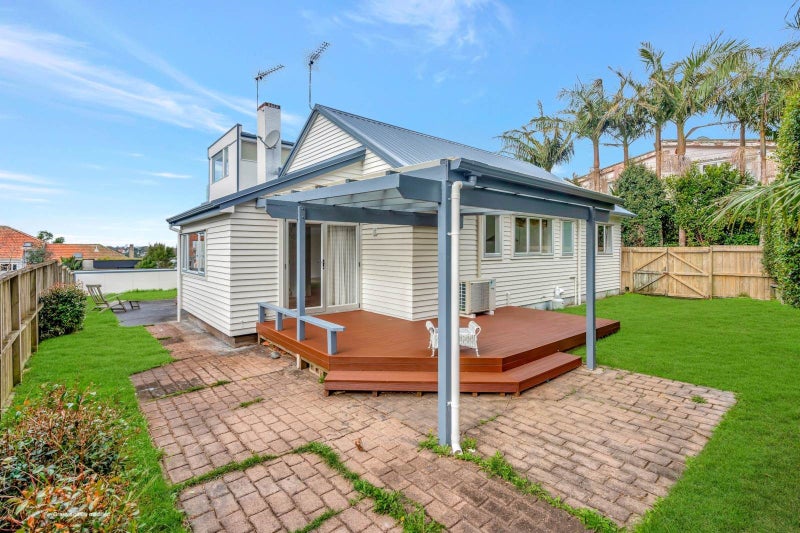 42 Te Arawa Street, Orakei, Auckland - Carousel 1